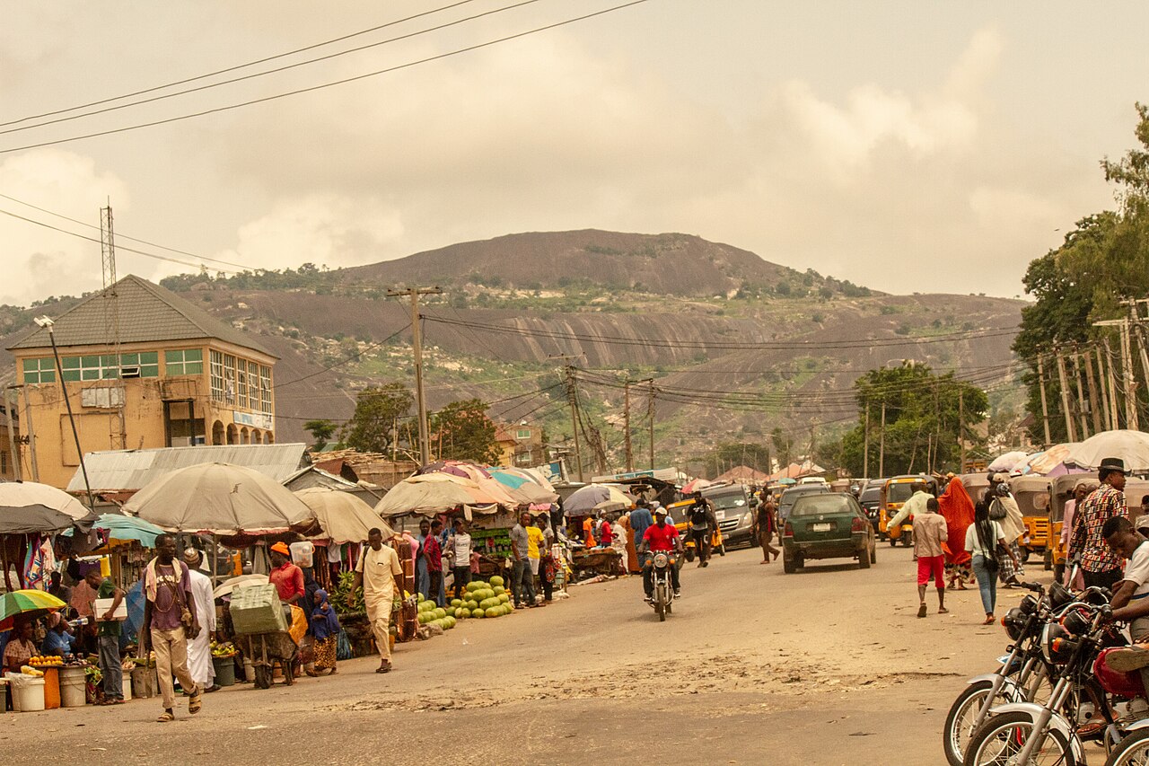 Open-air market along a roadside in Abuja